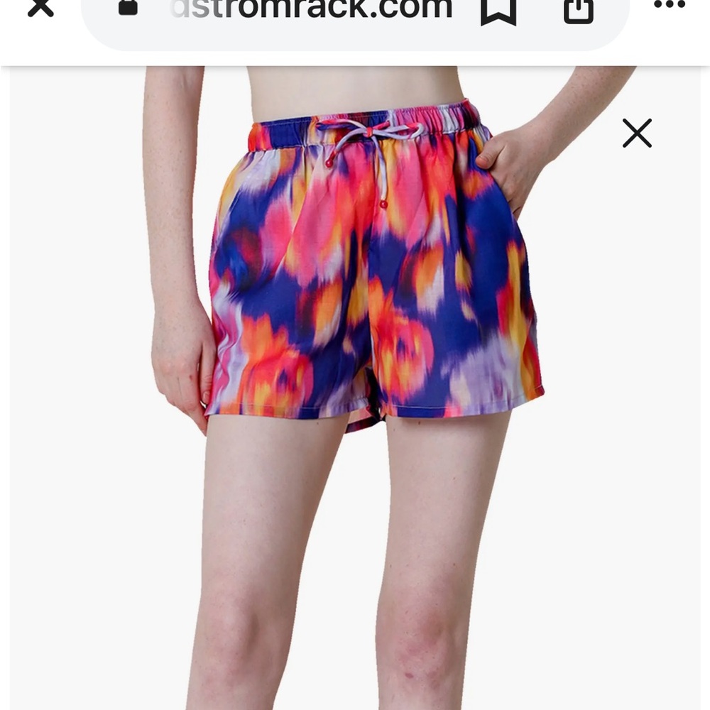 HT 360 COLLECTIVE DRAWSTRING SHORTS. NWT. SIZE SMALL. VIBRANT BLURRED PRINT.
